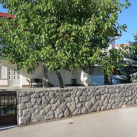 Apartmani Gaj Malinska Extérieur photo